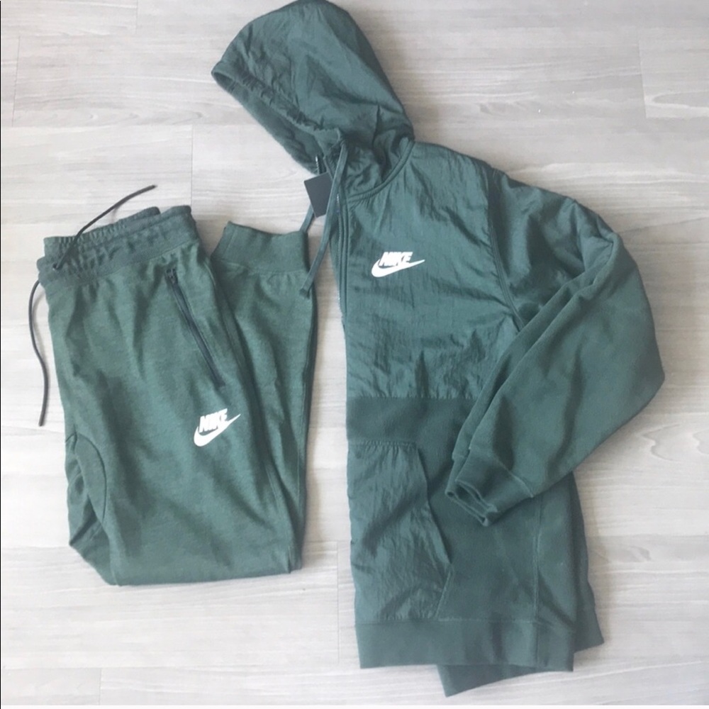 Nike Jogger Suit